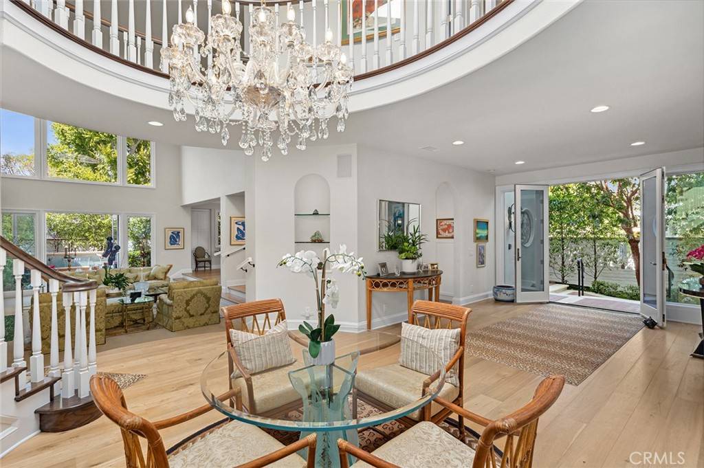 Newport Beach, CA 92660,26 Chatham CT #25