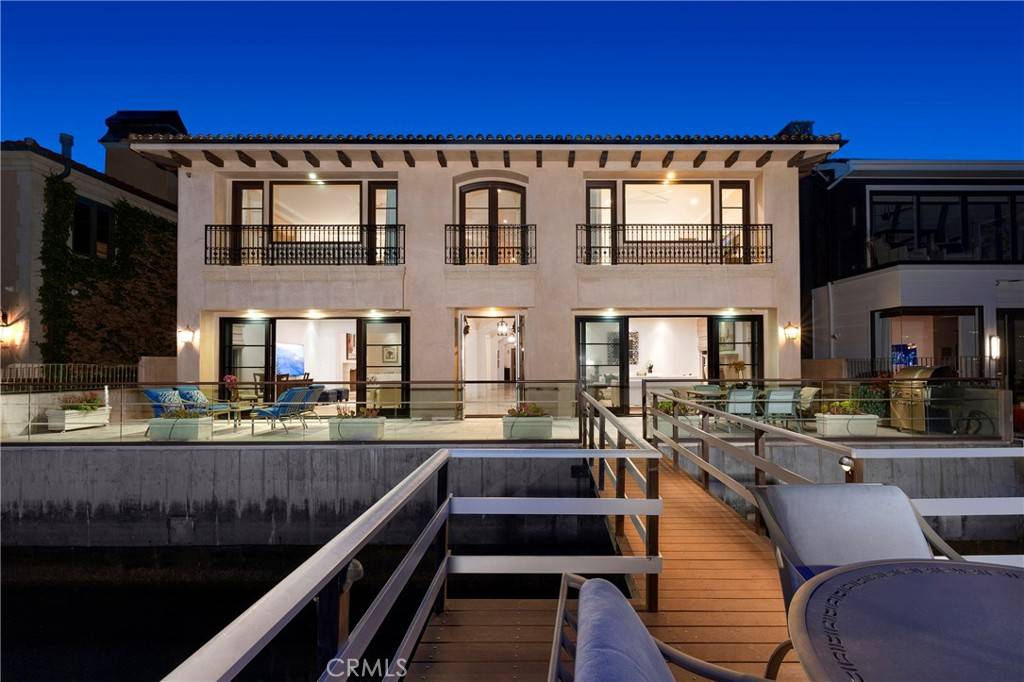 Newport Beach, CA 92661,2258 Channel RD
