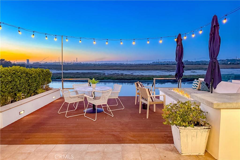 Newport Beach, CA 92663,223 Canal ST