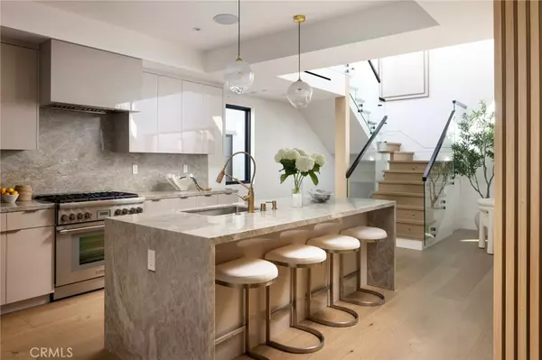 Corona Del Mar, CA 92625,303 1/2 Goldenrod AVE
