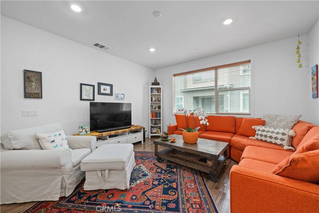 Lake Forest, CA 92630,237 Carmona