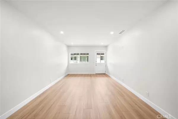 Newport Beach, CA 92663,1805 Clay ST
