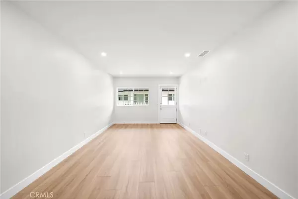 Newport Beach, CA 92663,1805 Clay ST
