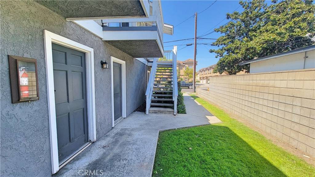 Buena Park, CA 90621,5882 Western AVE