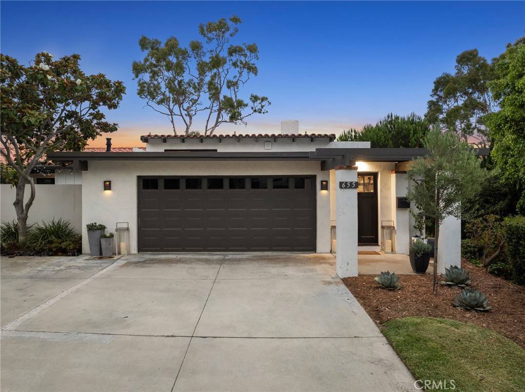 Newport Beach, CA 92660,655 Vista Bonita