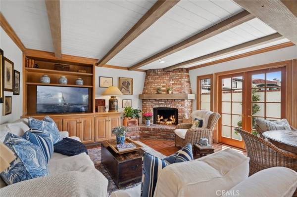 Newport Beach, CA 92663,133 Via Venezia