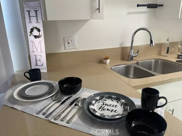 Palm Desert, CA 92260,44220 San Pablo AVE #1