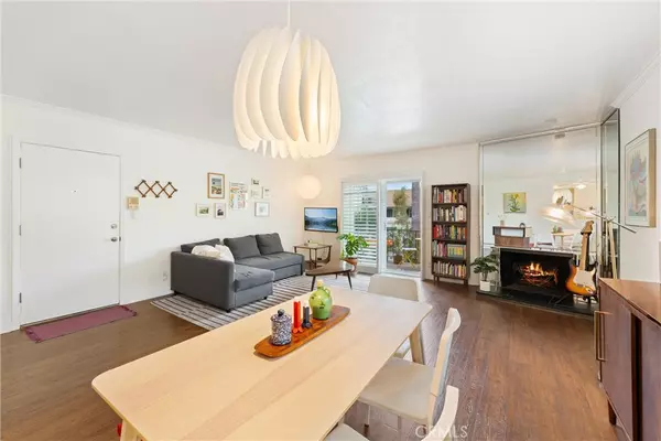 1354 Shadow LN #202, Fullerton, CA 92831