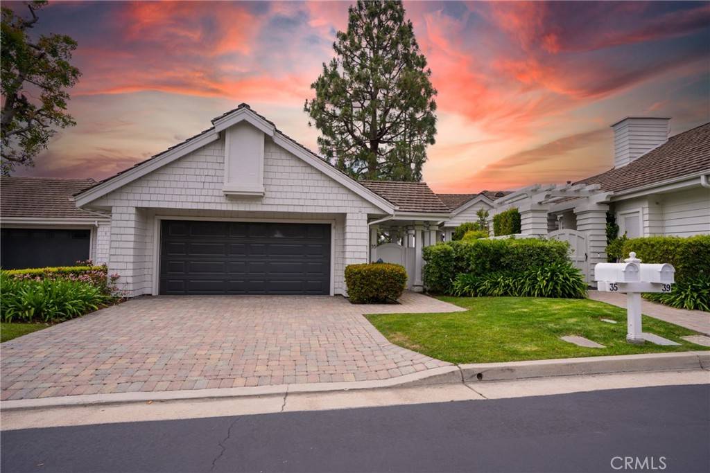 35 Northampton CT #118, Newport Beach, CA 92660