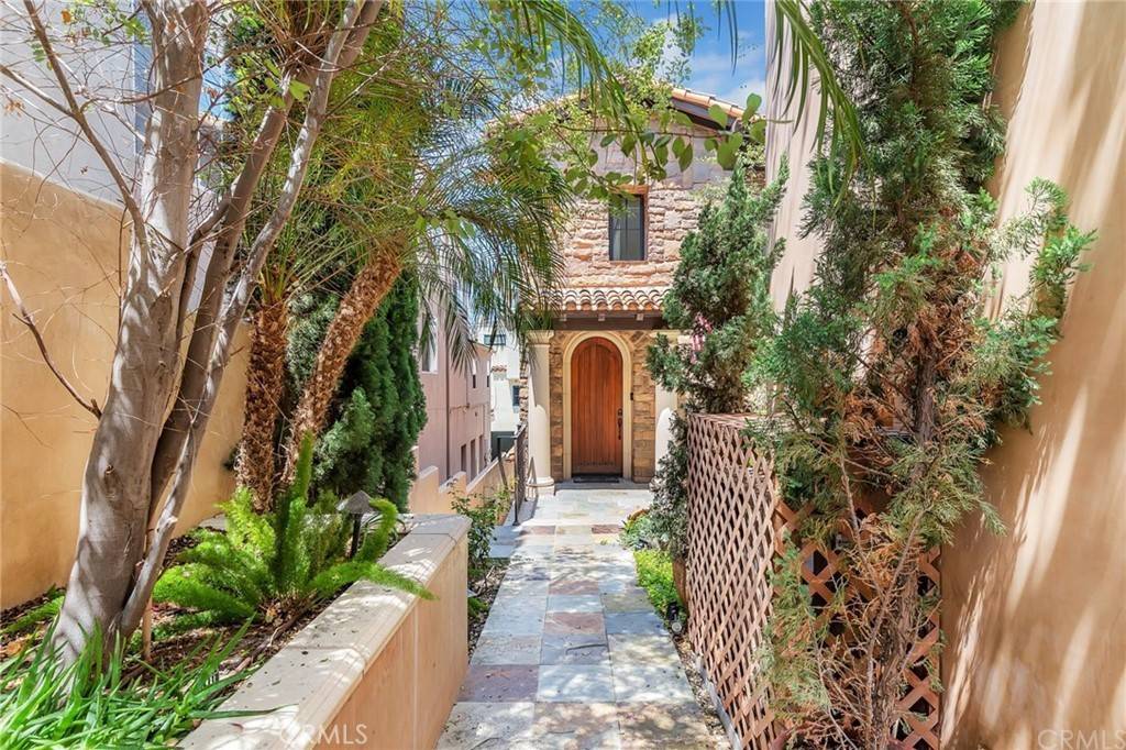 431 Dahlia AVE #1/2, Corona Del Mar, CA 92625