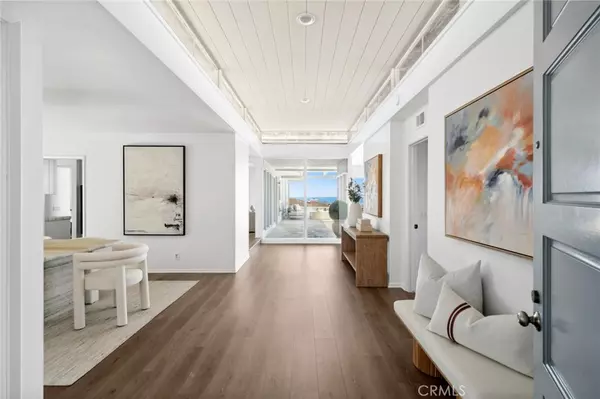 Corona Del Mar, CA 92625,2701 Windover DR