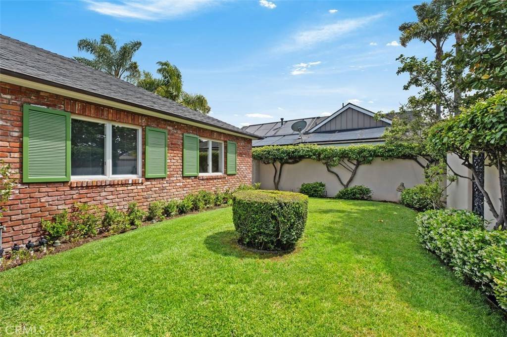 Newport Beach, CA 92660,1112 Pembroke LN