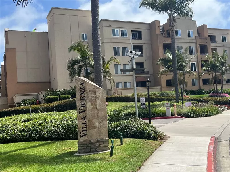 8889 Caminito Plaza Centro #7304, San Diego, CA 92122