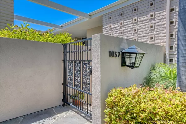 Newport Beach, CA 92660,1057 Granville DR