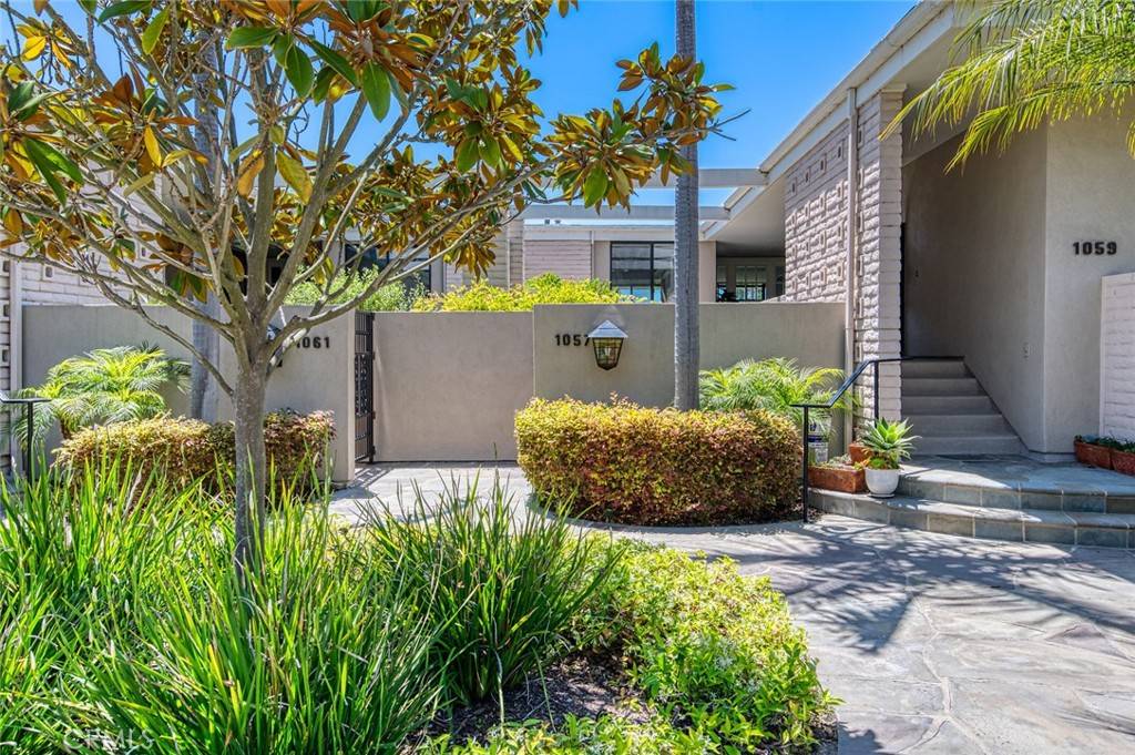 Newport Beach, CA 92660,1057 Granville DR