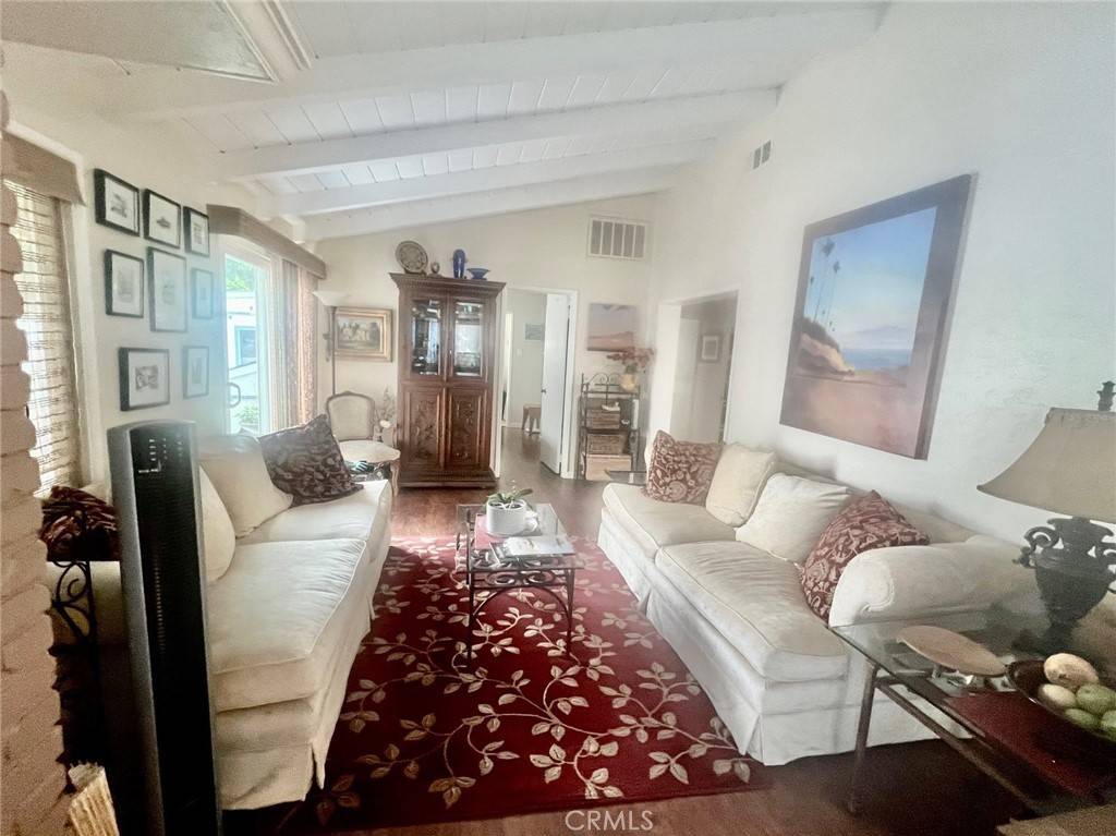 Newport Beach, CA 92660,50 Saratoga
