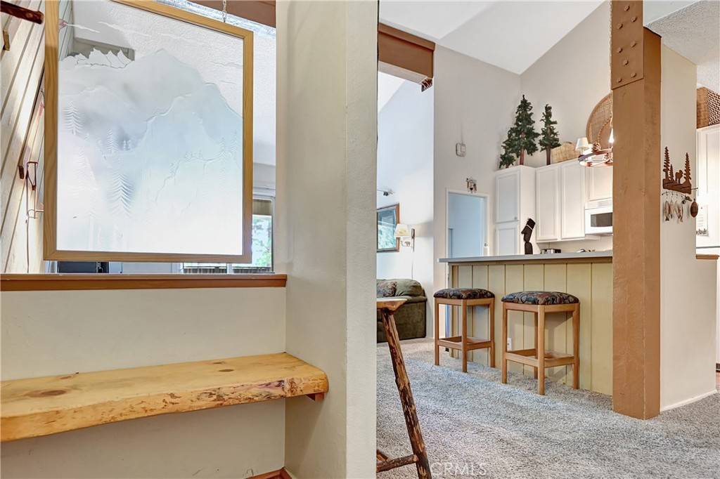 Mammoth Lakes, CA 93546,261 Lakeview BLVD #54