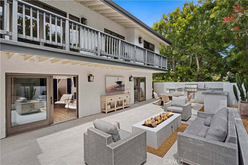 11 Mainsail DR, Corona Del Mar, CA 92625