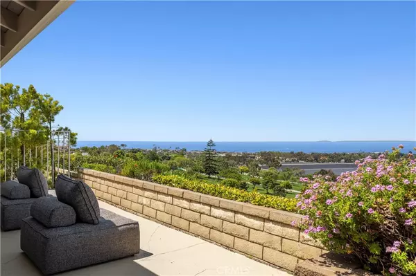 Corona Del Mar, CA 92625,31 Carmel Bay DR