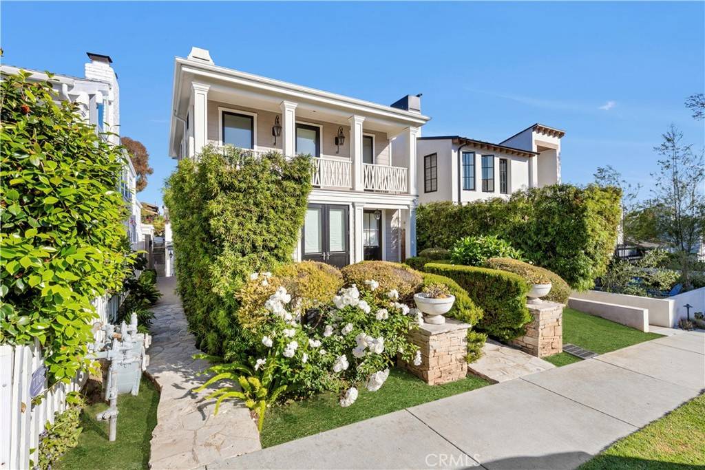 716 1/2 Iris AVE, Corona Del Mar, CA 92625