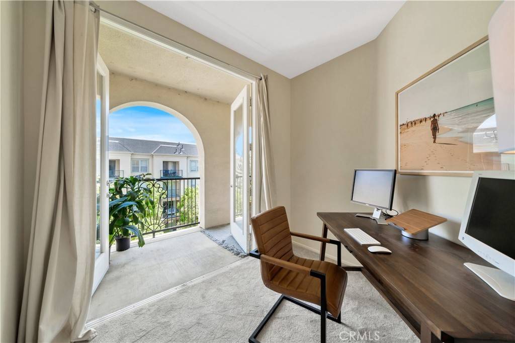 2458 Watermarke PL,  Irvine,  CA 92612