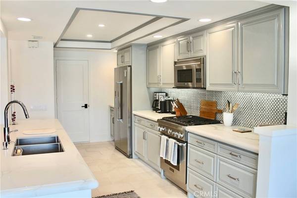 Newport Beach, CA 92663,4407 W Coast Highway #4