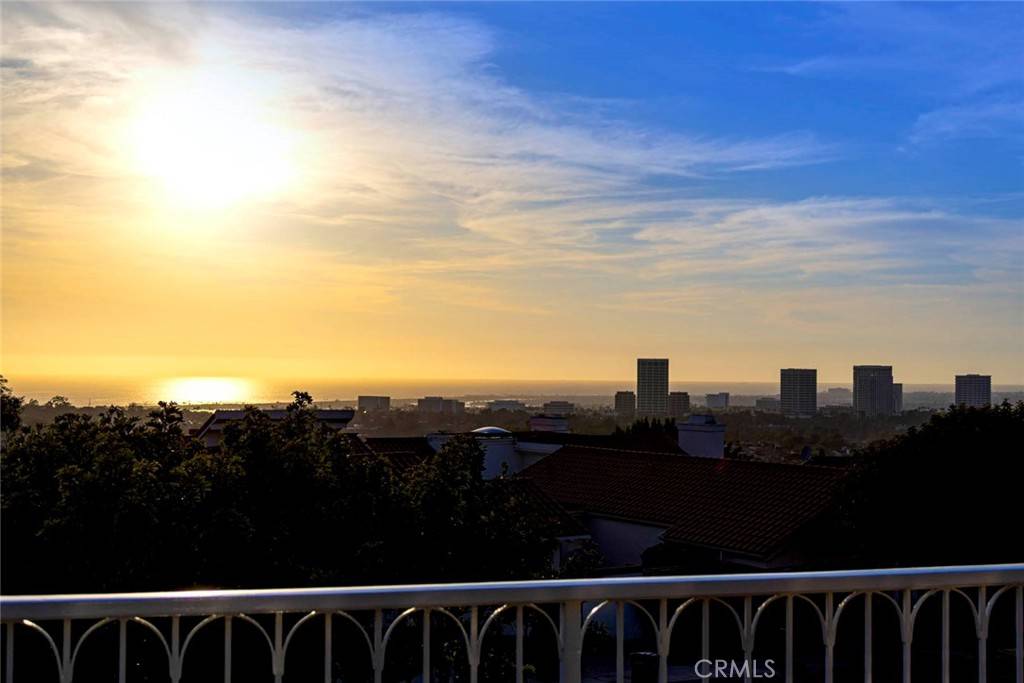 Newport Beach, CA 92660,11 Montpellier #22