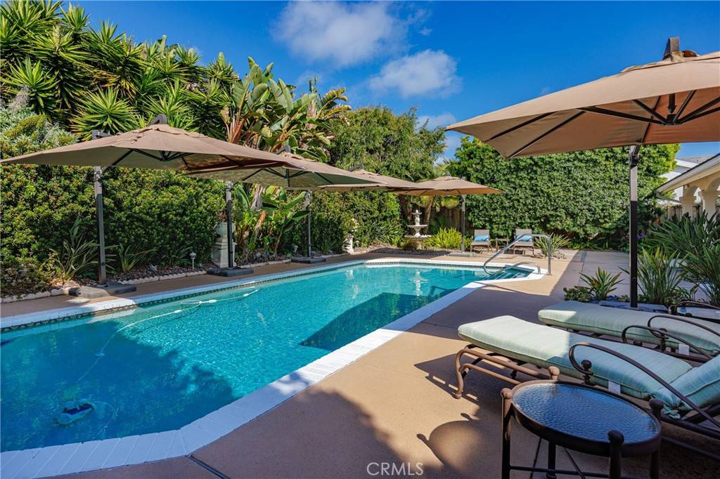 Corona Del Mar, CA 92625,1232 Keel DR