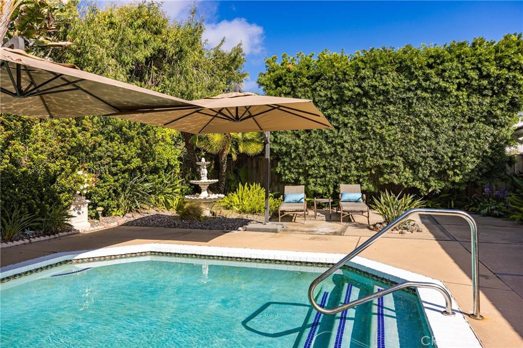 Corona Del Mar, CA 92625,1232 Keel DR