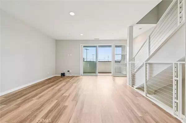 Costa Mesa, CA 92627,639 Channel WAY