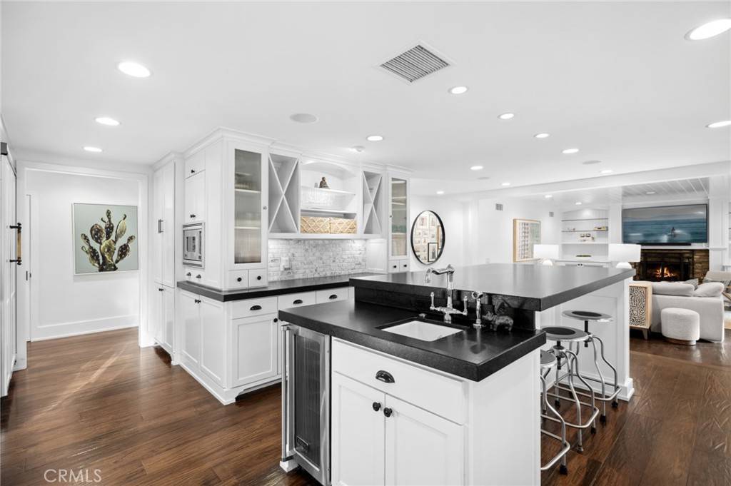 Newport Beach, CA 92660,1501 Kathleen LN