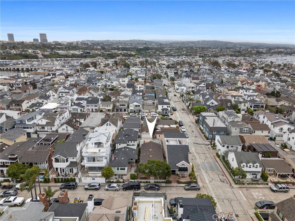 Newport Beach, CA 92662,302 Sapphire Ave