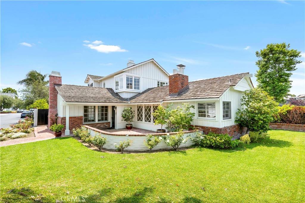 Newport Beach, CA 92663,2562 Vista DR