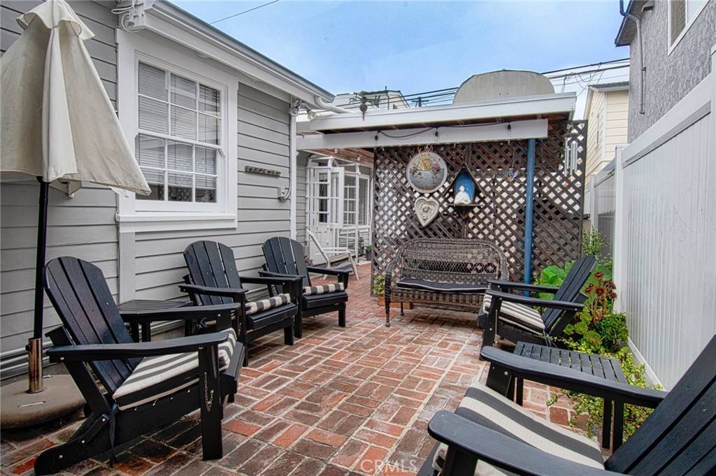Newport Beach, CA 92662,209 Agate AVE