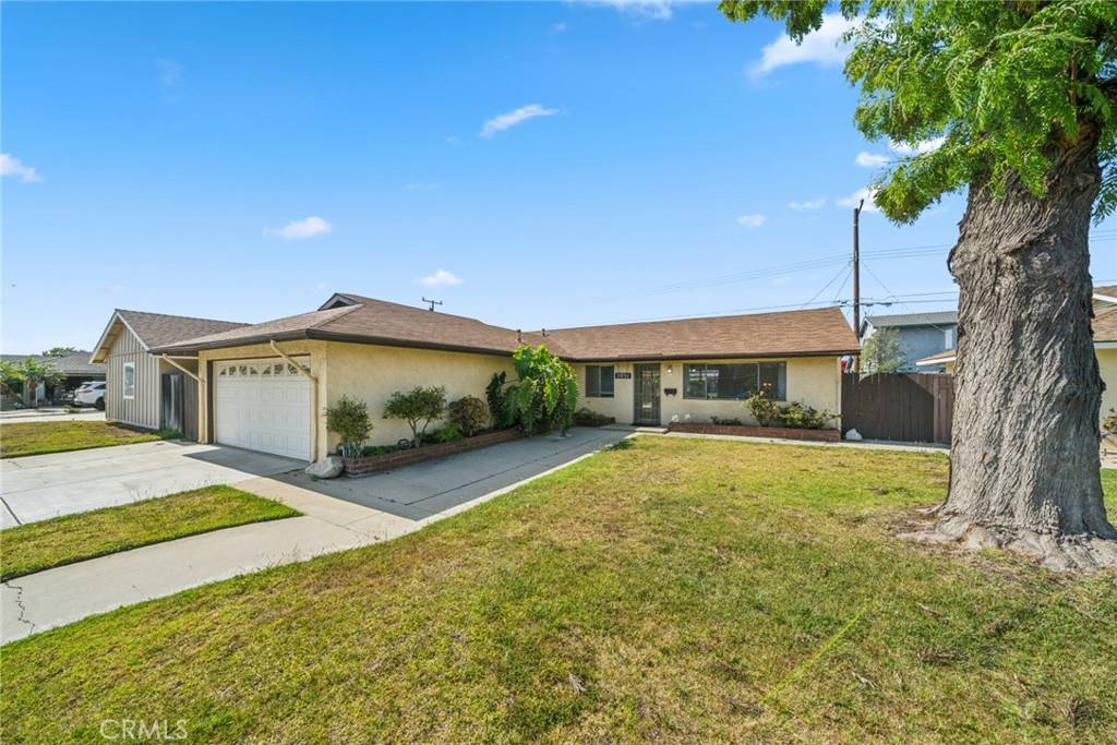 5931 Frontier CIR, Huntington Beach, CA 92647