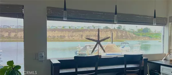 Newport Beach, CA 92660,24 Saratoga #24