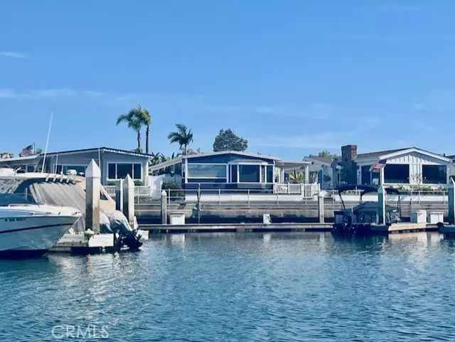 24 Saratoga #24, Newport Beach, CA 92660