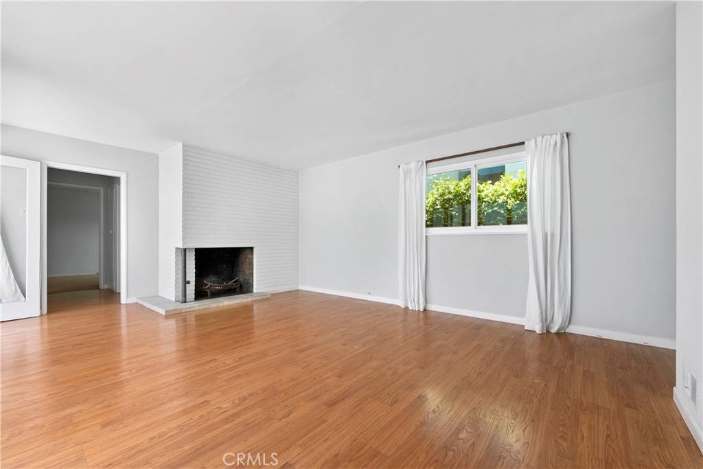 Corona Del Mar, CA 92625,604 Marguerite AVE