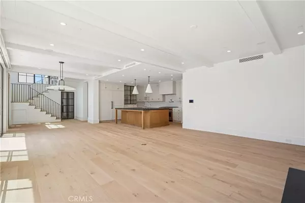 Corona Del Mar, CA 92625,2820 Bayview DR