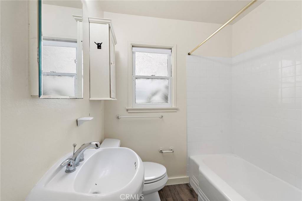 Corona Del Mar, CA 92625,610 Marguerite AVE #C