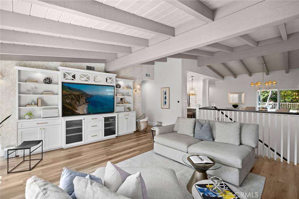 Newport Beach, CA 92660,362 Vista Madera