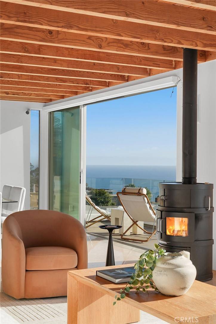 Laguna Beach, CA 92651,1119 Katella ST