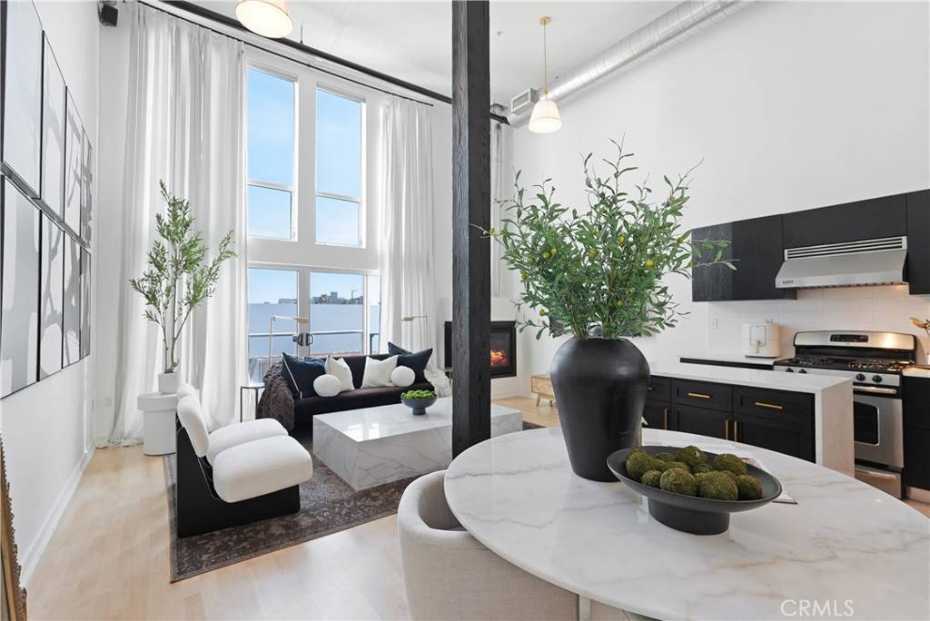 4215 Glencoe AVE #407, Marina Del Rey, CA 90292