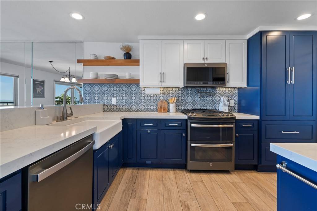 Signal Hill, CA 90755,2700 E Panorama DR #208