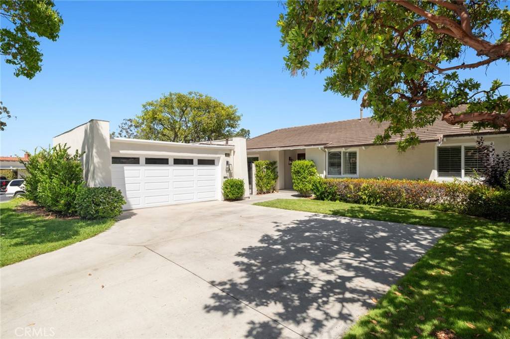 Newport Beach, CA 92660,403 Vista Parada