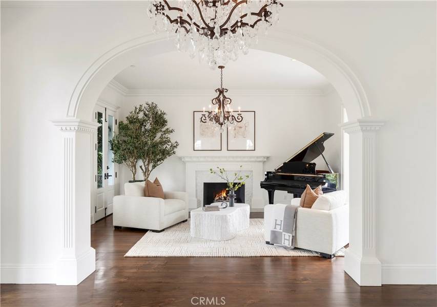 321 Fullerton AVE, Newport Beach, CA 92663