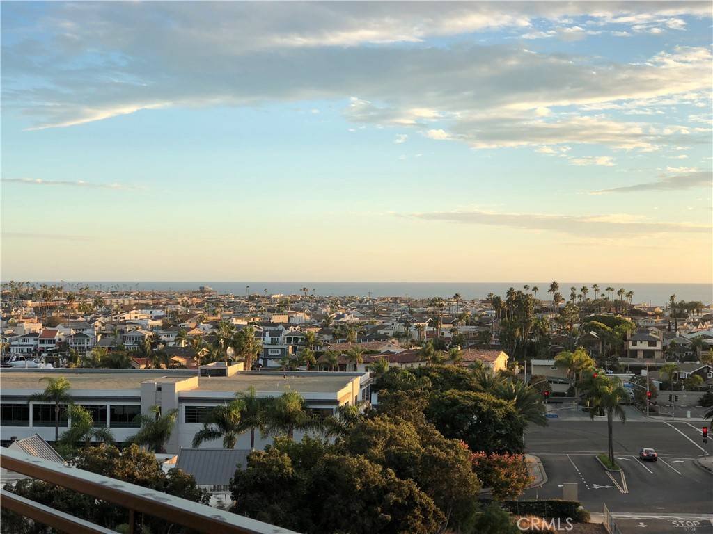 270 Cagney LN #311, Newport Beach, CA 92663
