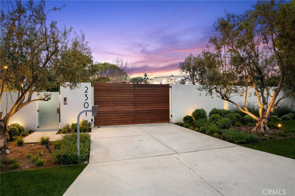 Newport Beach, CA 92660,2301 Santiago DR