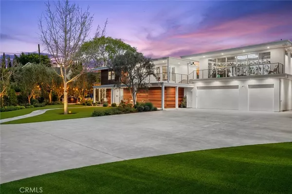 Newport Beach, CA 92660,2301 Santiago DR