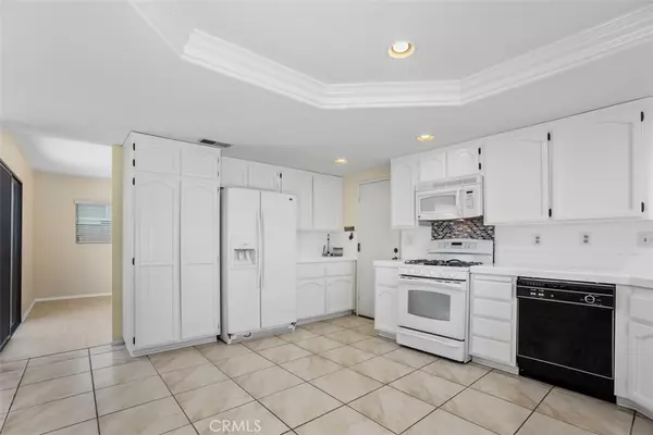 Santa Ana, CA 92701,2155 Barclay CT